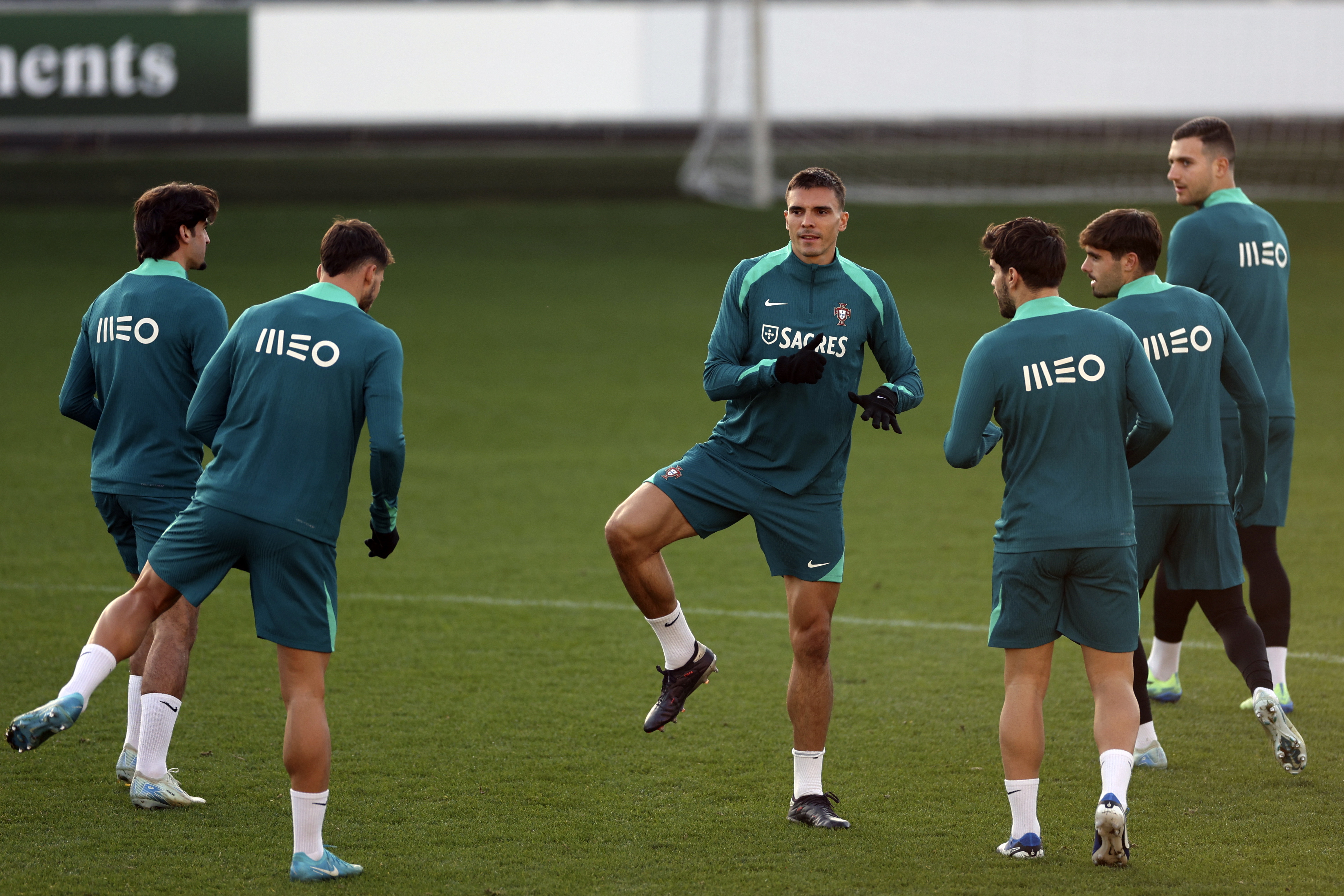 aoa体育体育链接-关于葡萄牙国家队备战新赛季，球员集训备战展现团队力量的信息