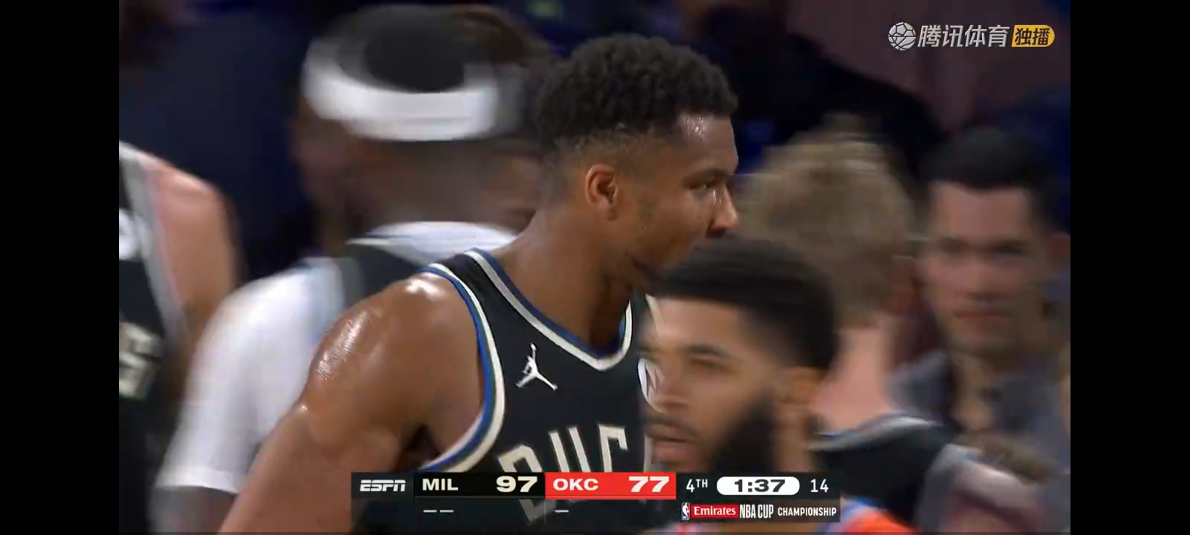 雄鹿主场击败黄蜂,继续保持不败纪录的简单介绍 雄鹿主场击败黄蜂,继续保持不败纪录的简单介绍