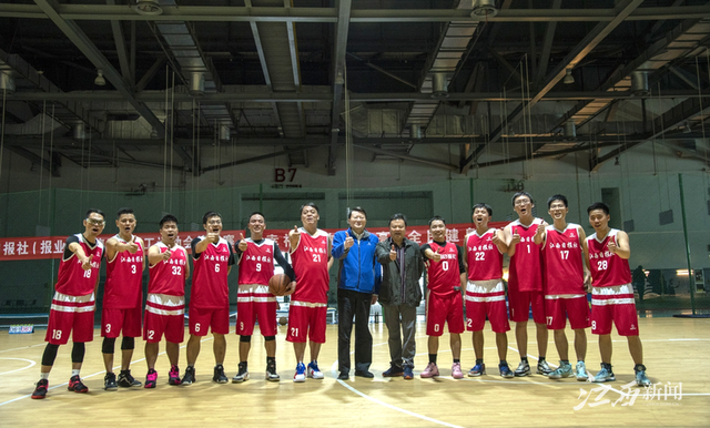 关于球队合作默契提升，战绩逐渐攀升的信息