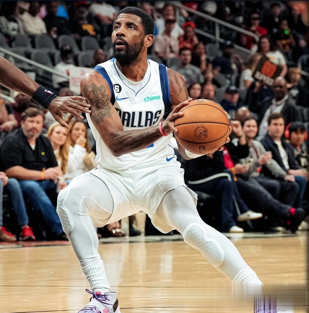 aoa体育体育在线-独行侠队球员脚踝受伤休战数周的简单介绍