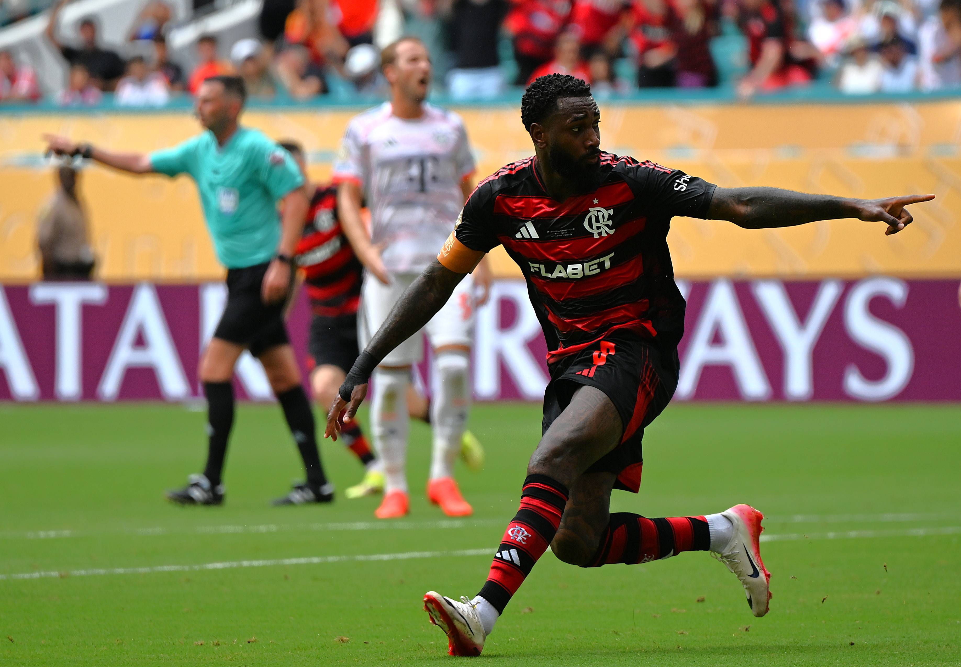 拜仁慕尼黑球员集体示威,对主帅不满的简单介绍 拜仁慕尼黑球员集体示威,对主帅不满的简单介绍