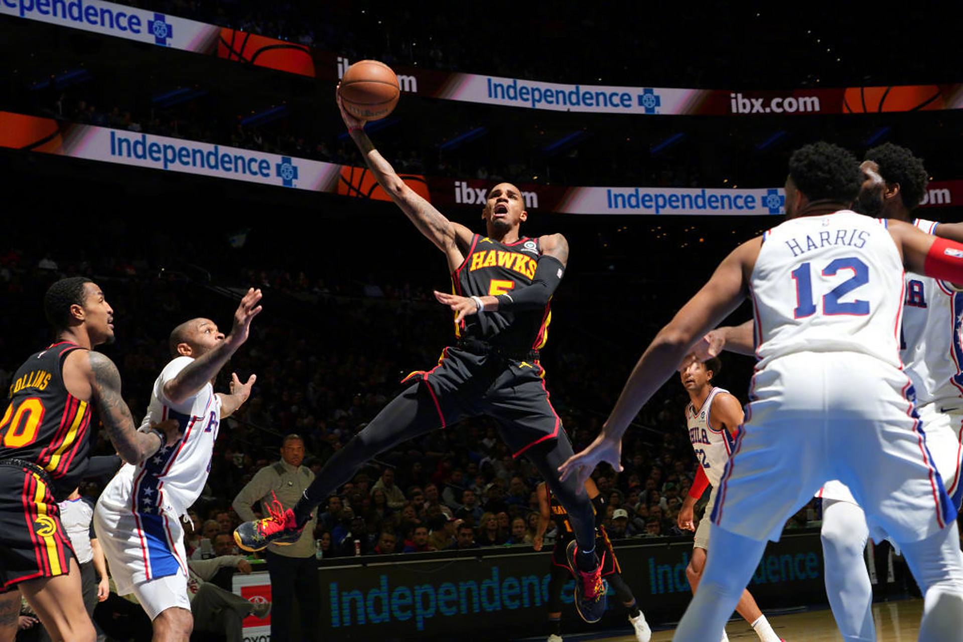 雄鹿豪取赛季连胜,战胜老鹰继续领跑的简单介绍 雄鹿豪取赛季连胜,战胜老鹰继续领跑的简单介绍